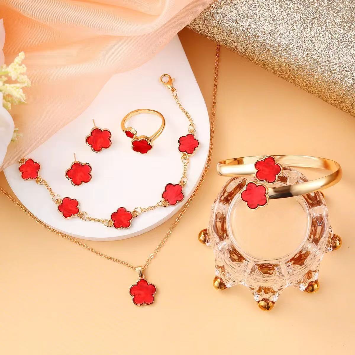 Flower 5-piece Necklace Bracelet set