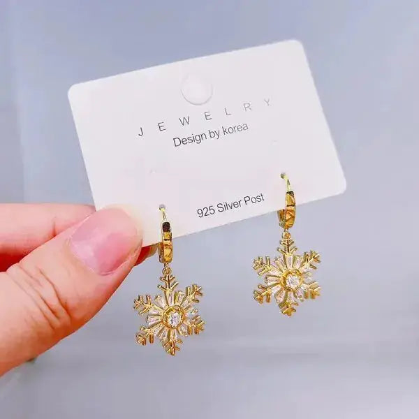 Crystal Snowflake Stud Earrings: Festive Fashion BrightBox