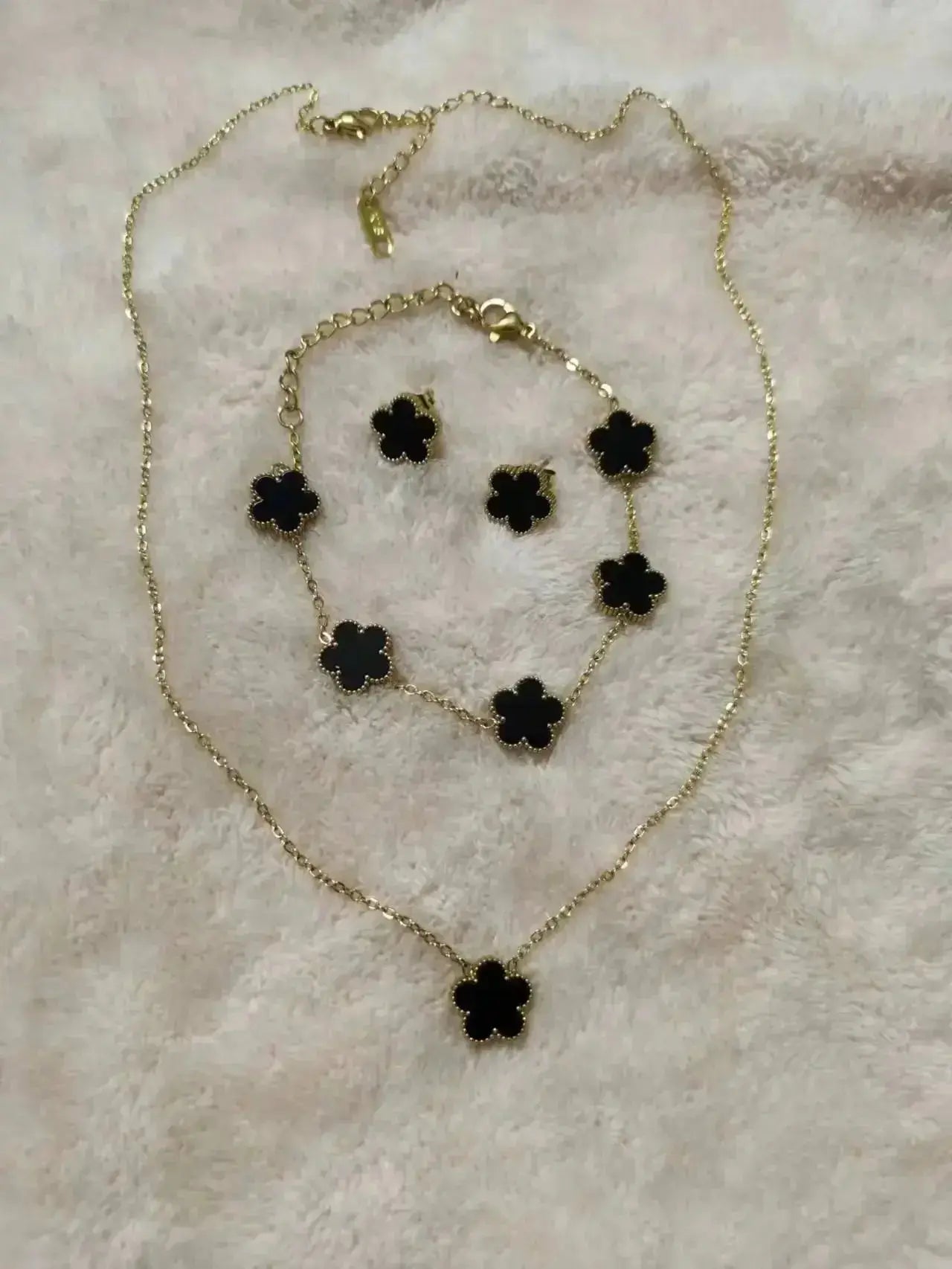 Adjustable Flower Bracelet and Necklace BrightBox