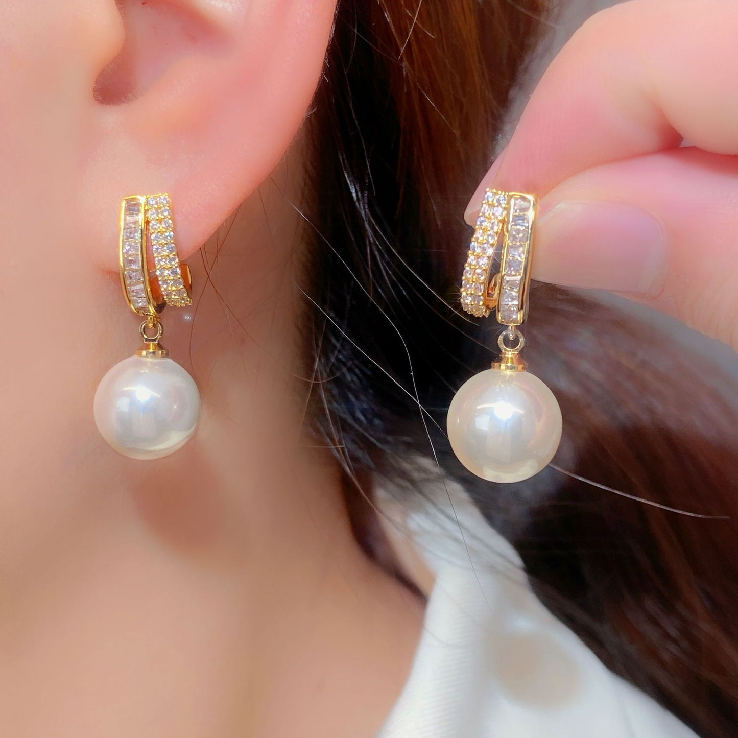 Micro Inlaid Pearls Earrings