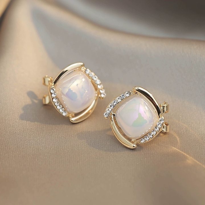 Pearl Vintage Tassel Earrings