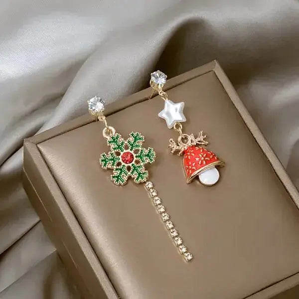 Crystal Snowflake Stud Earrings: Festive Fashion BrightBox