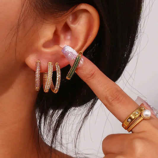 V-Shaped Crystal Pearl Earrings BrightBox