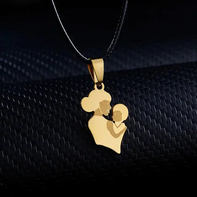 Mama Letter Pendant Necklace BrightBox